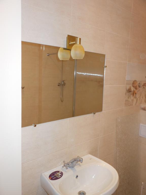 Appartement Залізнична 49 "Хочу Цю!" à Ivano-Frankivsk Chambre photo