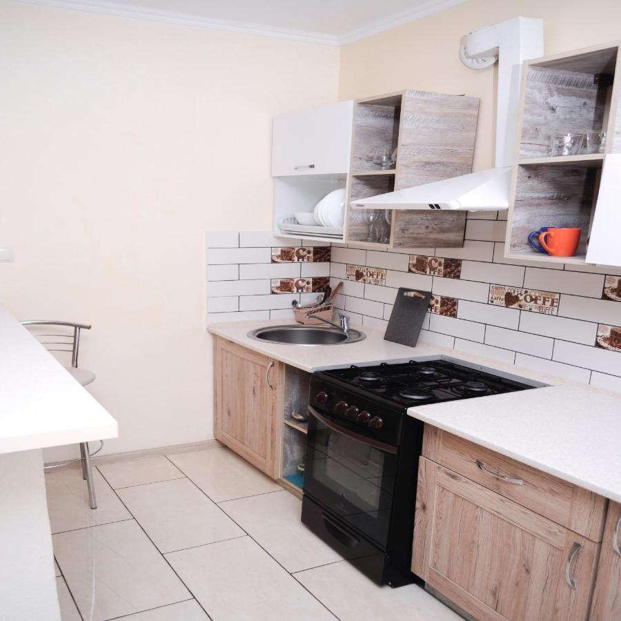 Appartement Залізнична 49 "Хочу Цю!" à Ivano-Frankivsk Extérieur photo